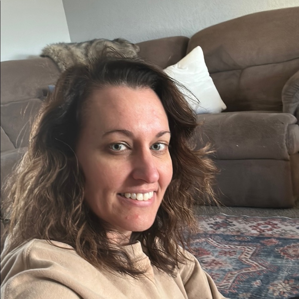 Meet your Posher, Melissa